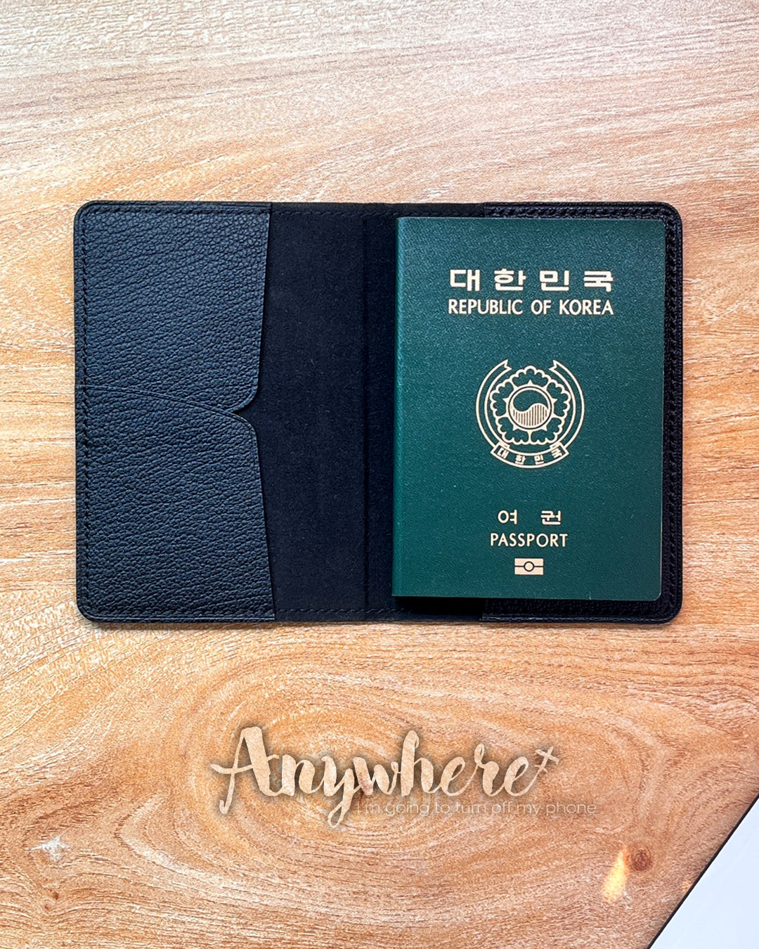 Passport Wallet : Anywhere