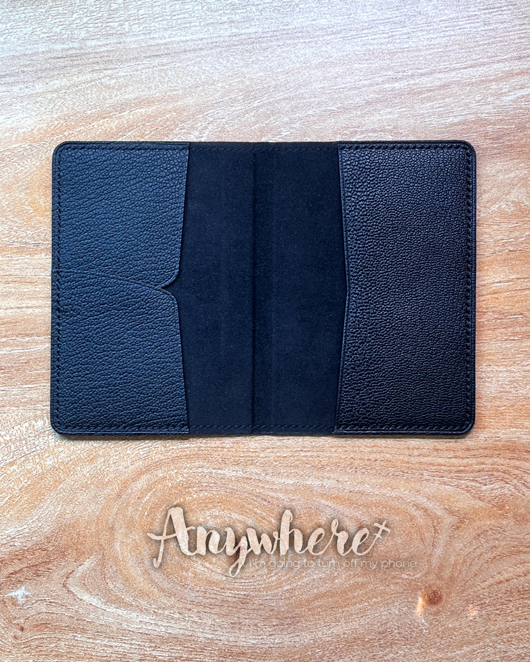 Passport Wallet : Anywhere