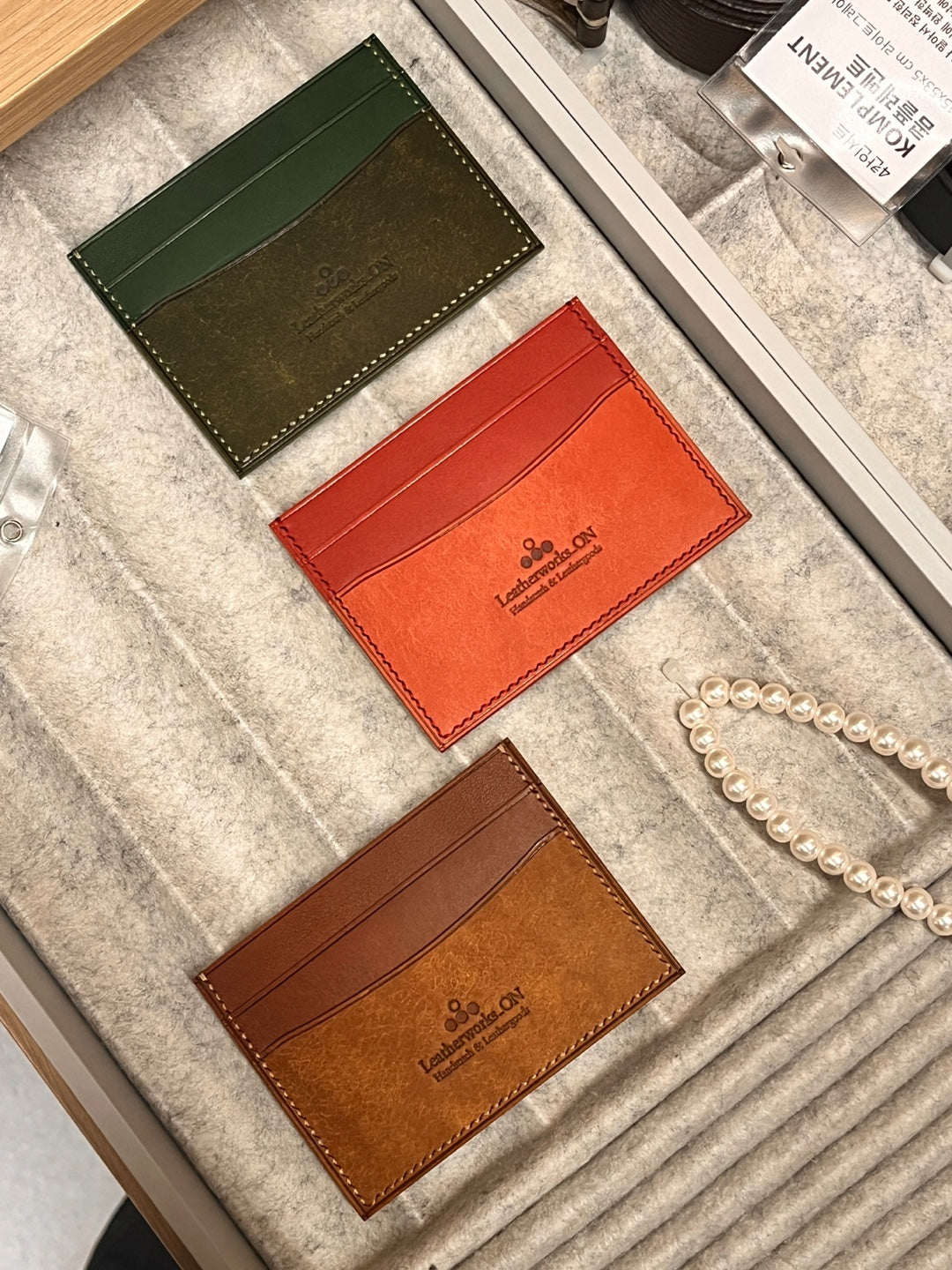 Hanmdmade card holder sufficient